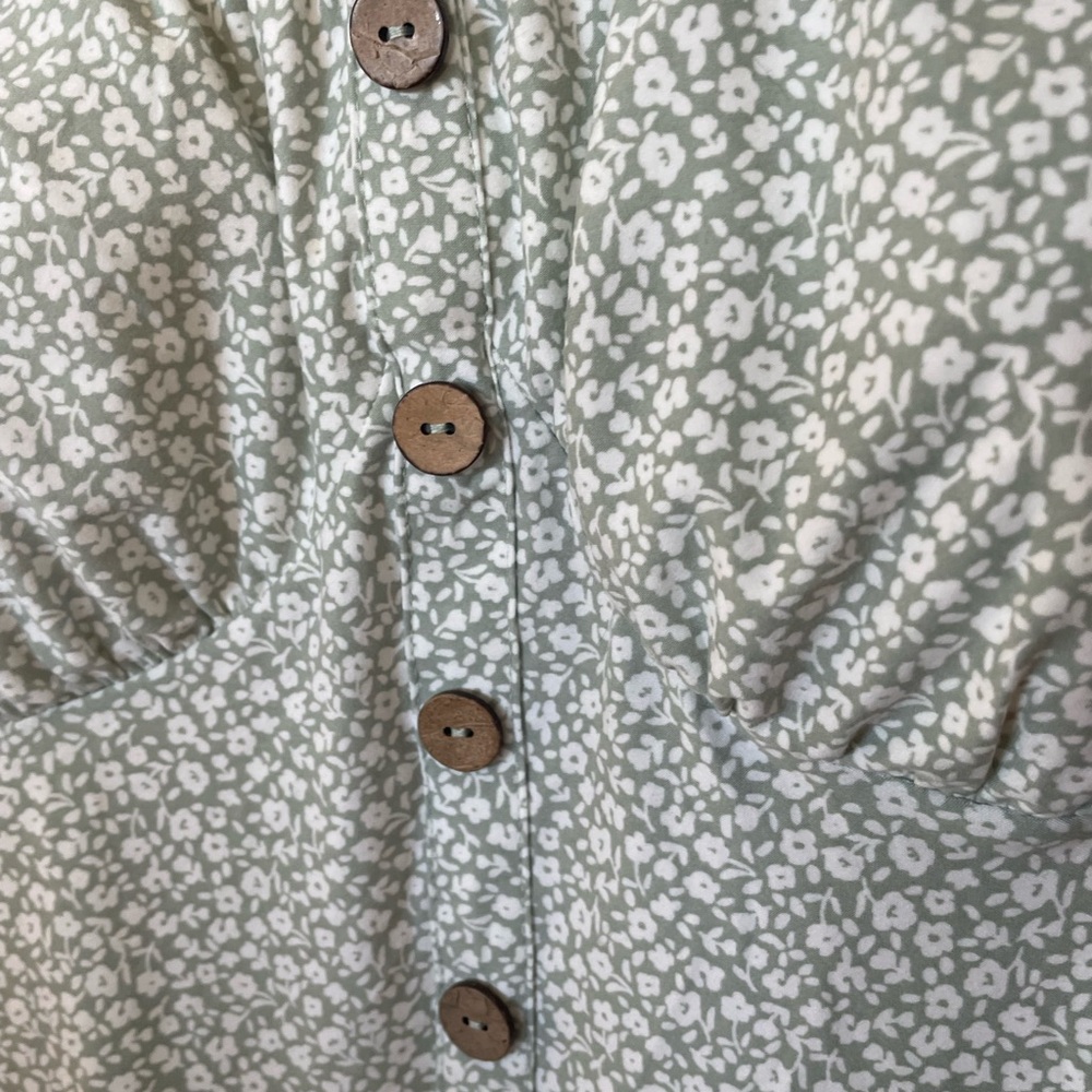 Light Green Floral Button-Front Peasant Dress - Picture 2 of 8